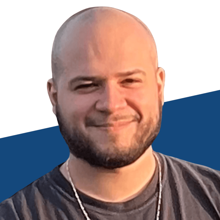 Noah Vasquez Headshot